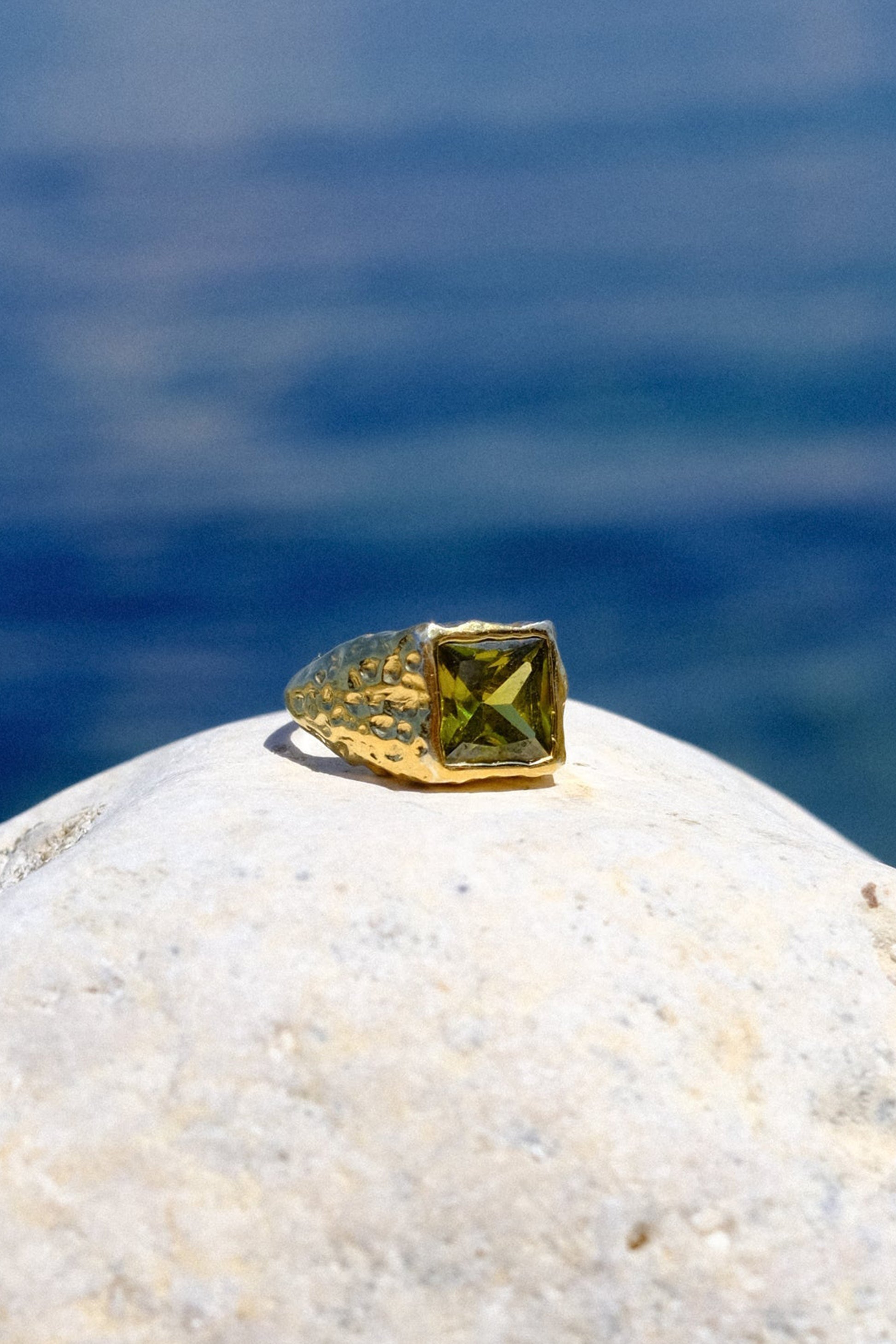 Mestiza Signature Ring Golden