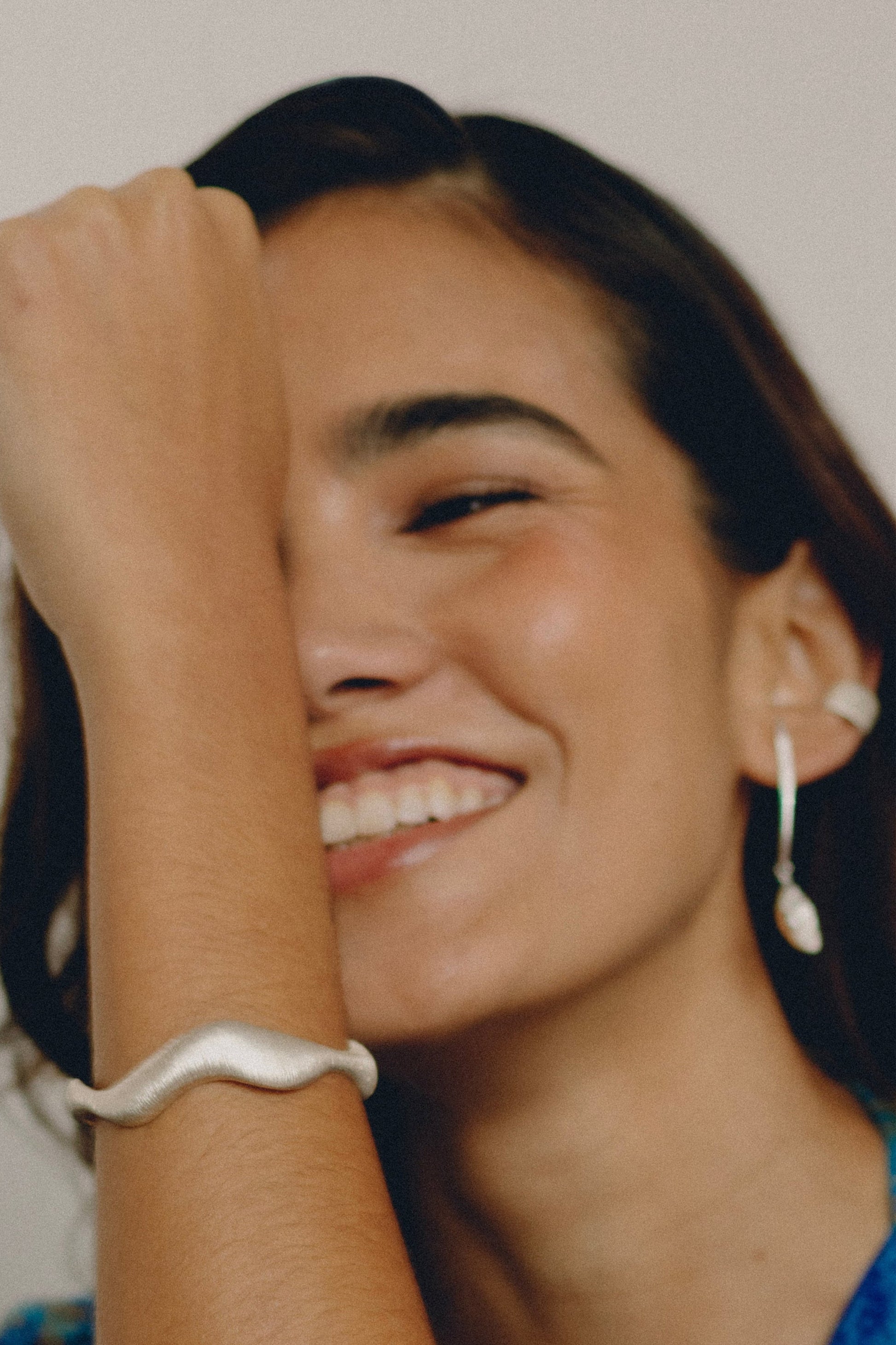 Mestiza Olas Bangle Satin